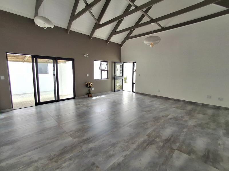 3 Bedroom Property for Sale in Britannia Bay Western Cape